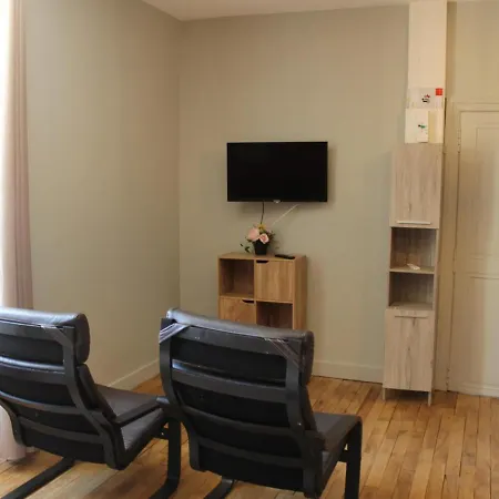 Apartamento La Roche-posay, 1 Piece, 2 Personnes - Fr-1-541-68